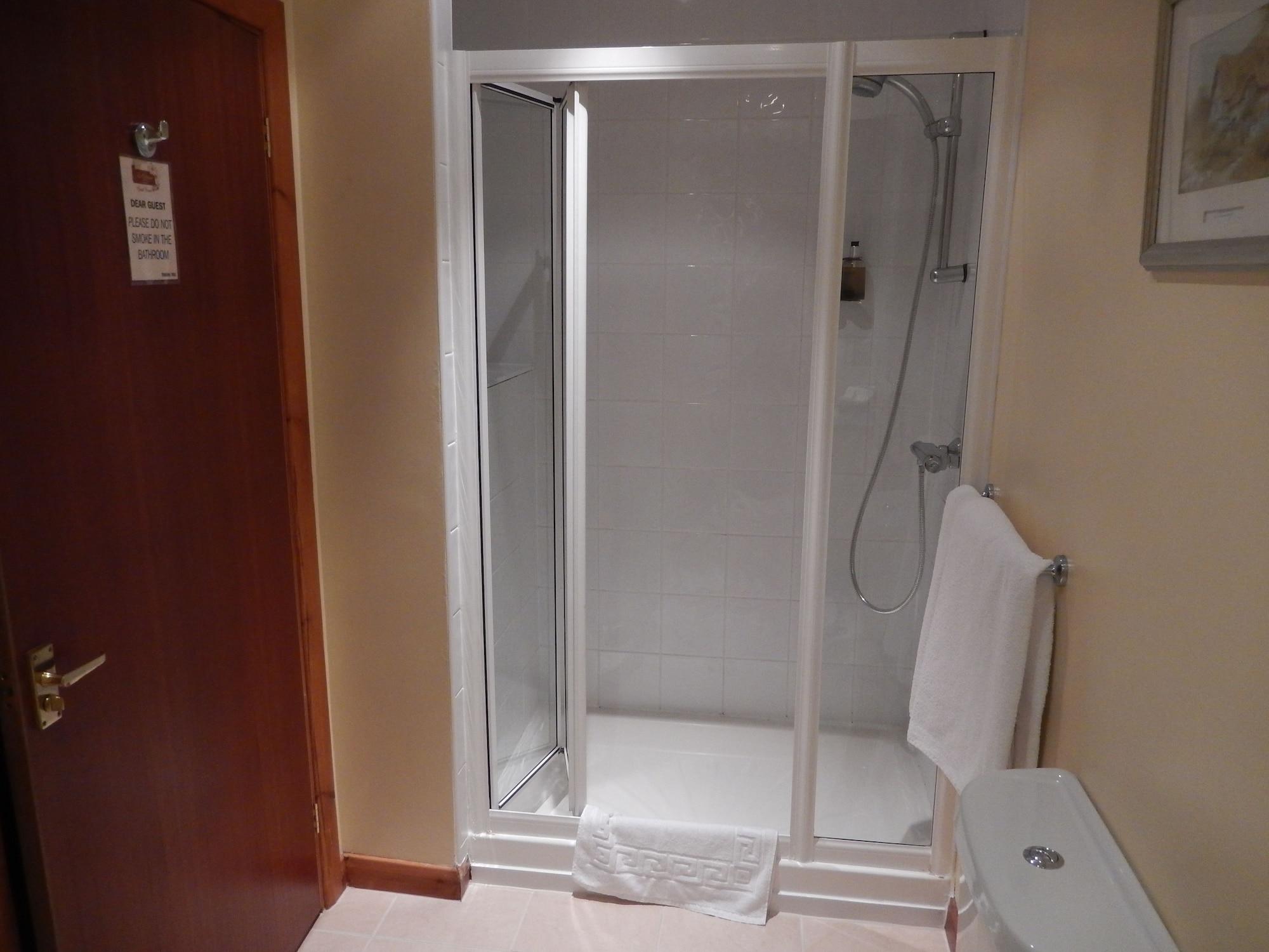 Cottage Guest House Хитроу Экстерьер фото
